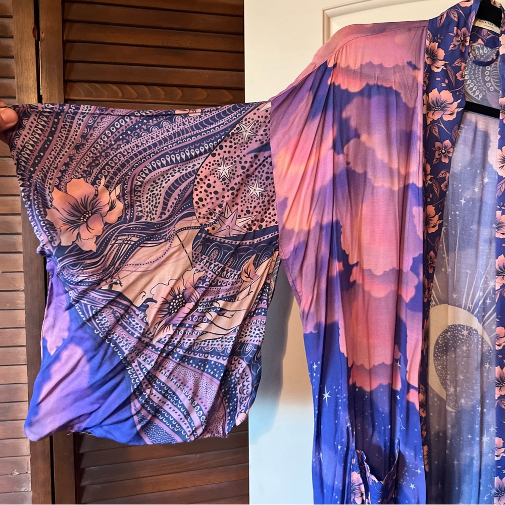 Spell Luna Maxi Robe - Picture 6 of 13